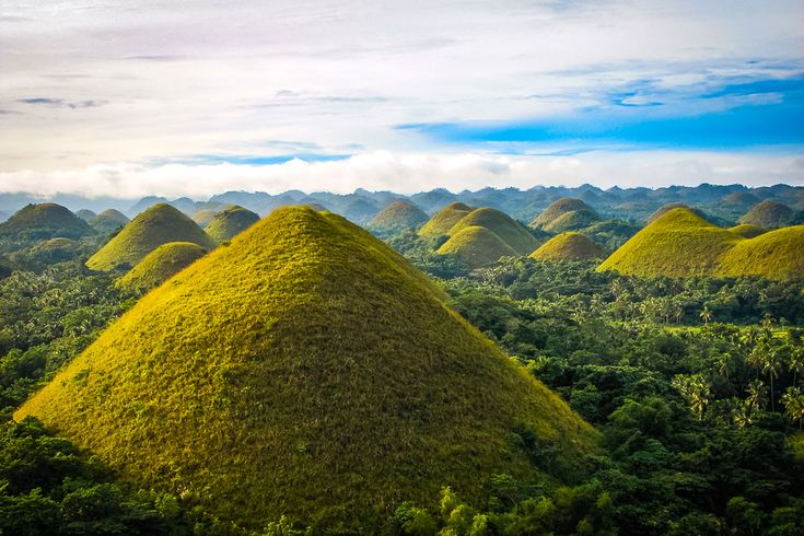 Discover Chocolate Hills